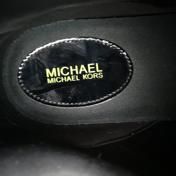 Michael Michael Kors Ladies Size 8.5 Animal Print Olympia Extreme Sneakers - Picture 2 of 9